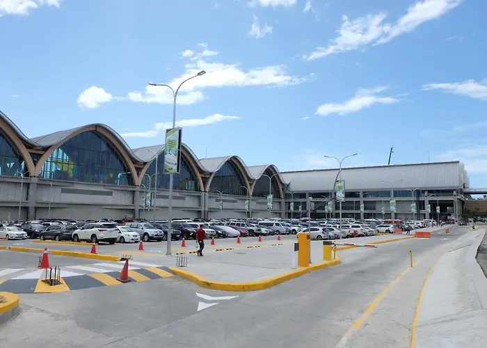Airport - Amani Grand Residences Lägenhetshotell Lapu-Lapu City