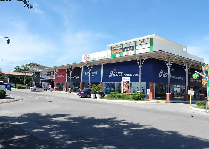Lägenhetshotell Airport - Amani Grand Residences Lapu-Lapu City